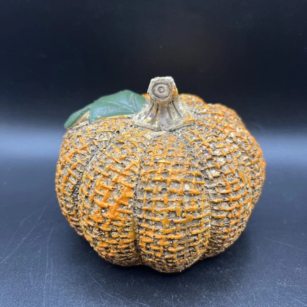 Resin‎ Pumpkin Hatched Pattern Fall Autumn Tabletop Decor Thanksgiving Halloween